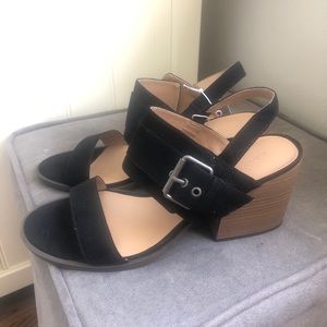 Low chunky heel